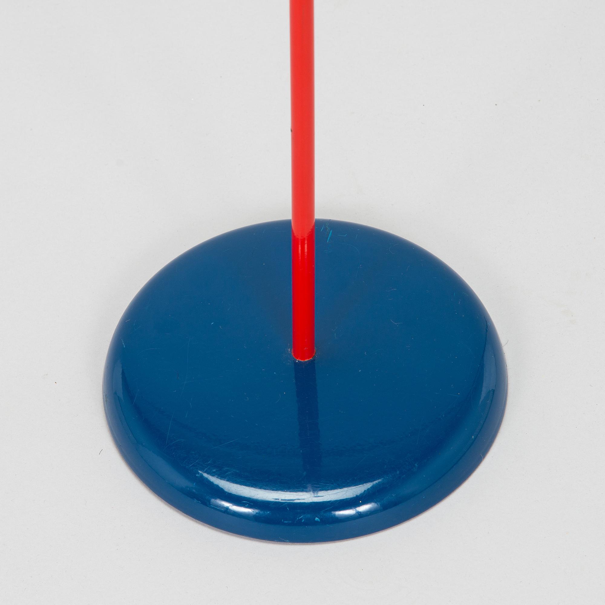 A 1980s Italian floor lamp by Veneta Lumi.
