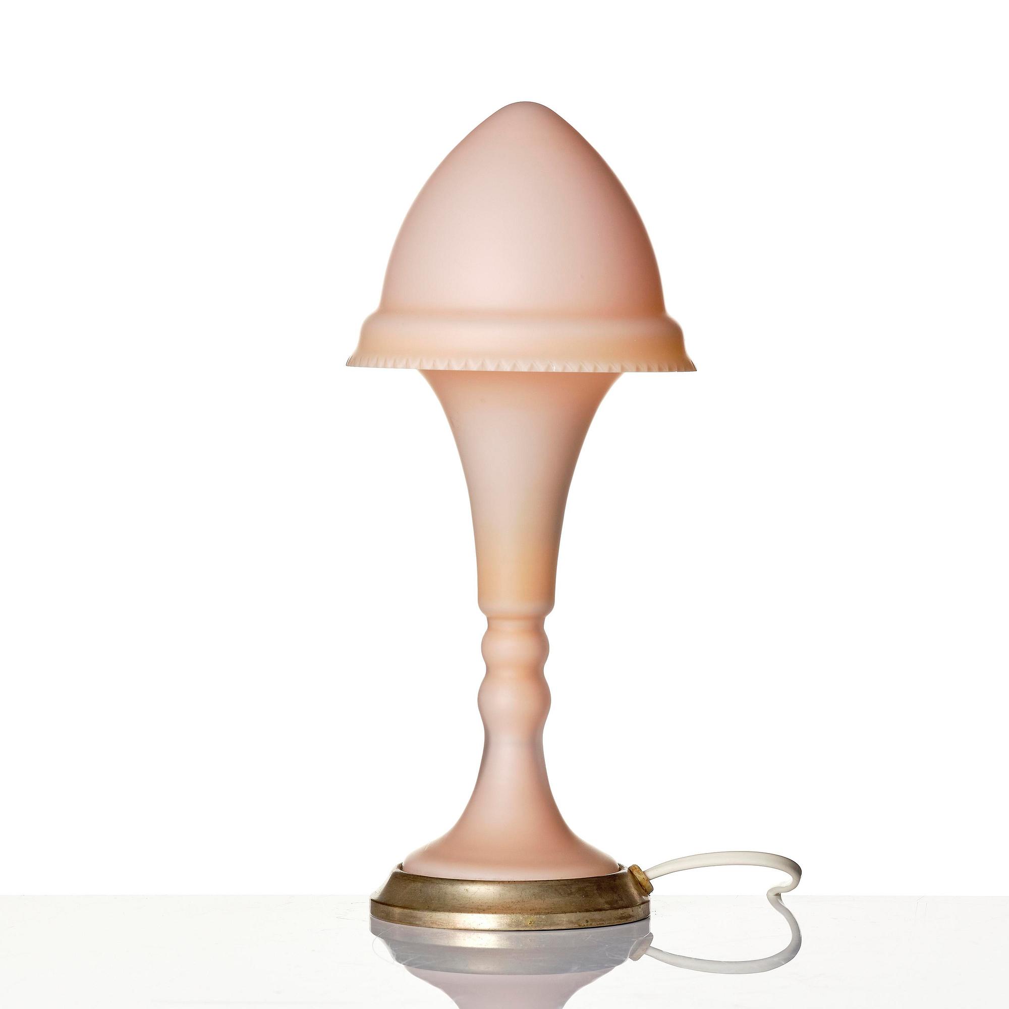 Harald Notini, a Swedish Grace table lamp model "6801", Arvid Böhlmarks Lampfabrik, Stockholm, 1920s.