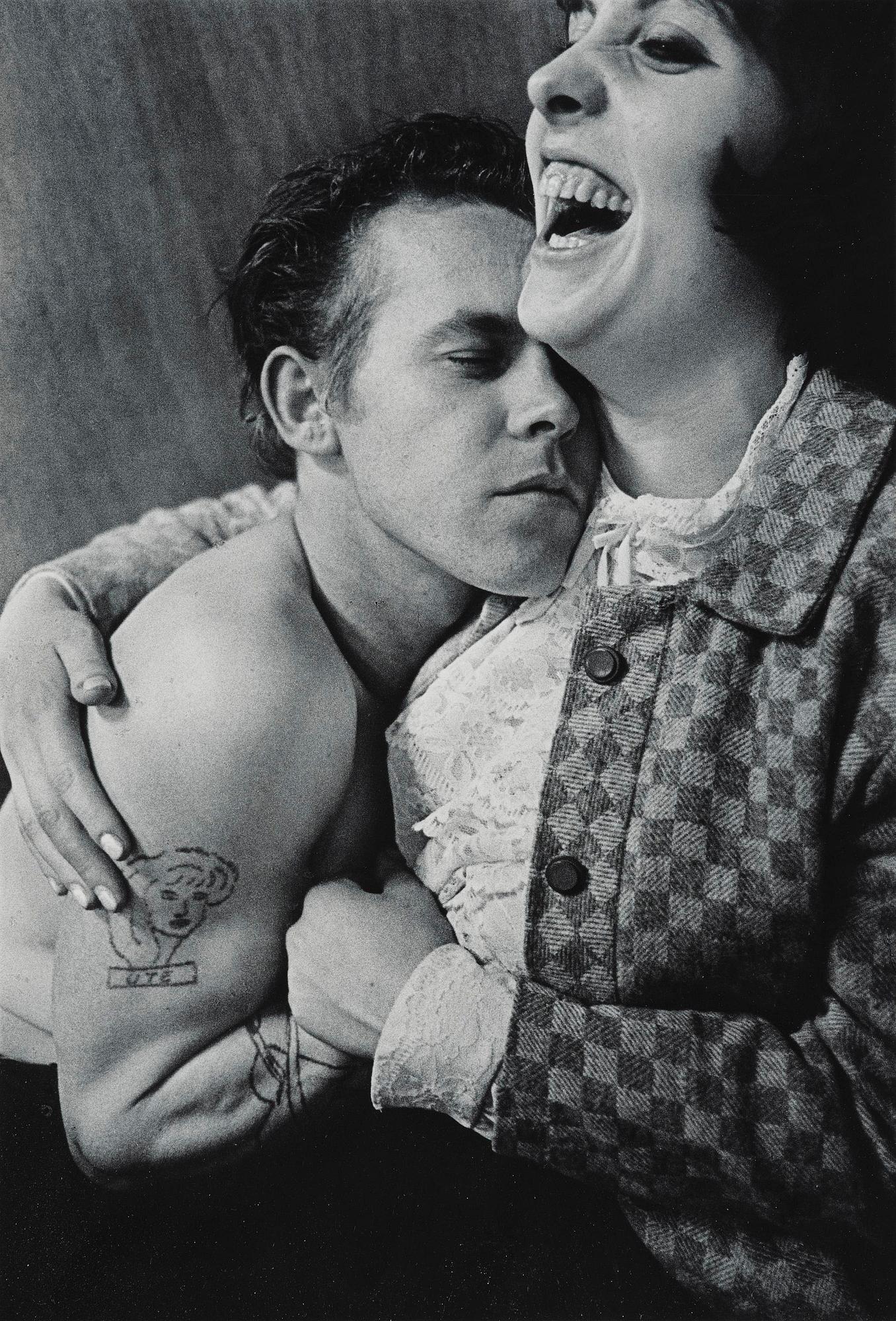 Anders Petersen, "Lily & Rose, Café Lehmitz, Hamburg", 1970.
