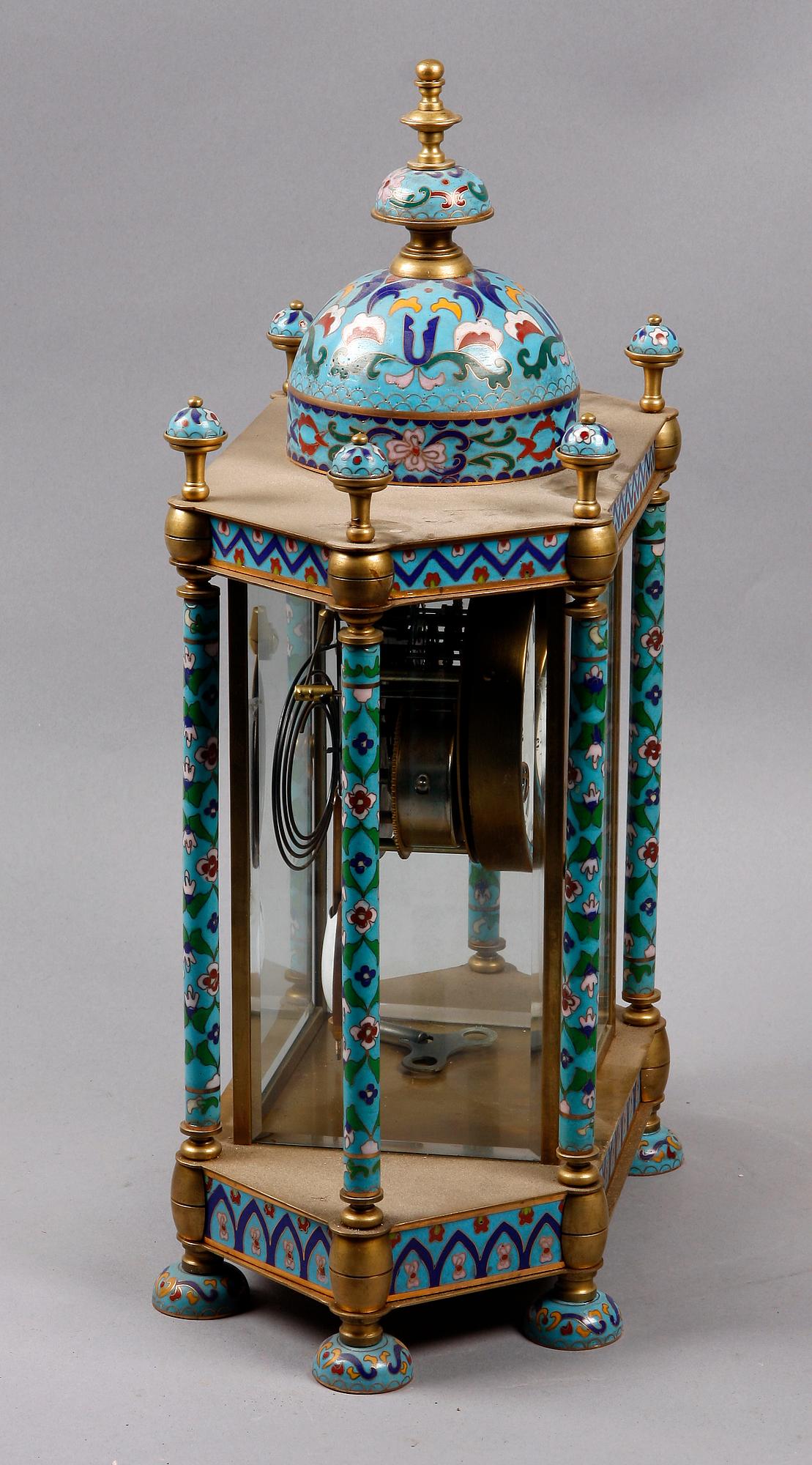 BORDSUR, cloisonné. 1900-tal.