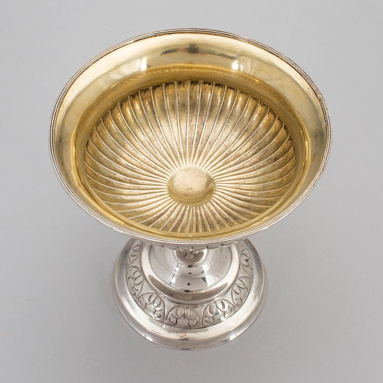 CARL GUSTAF HÖGSTEDT, skål på fot, silver, Kalmar, 1841.