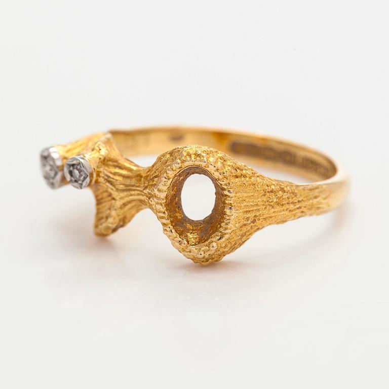 Björn Weckström, an 18K gold and eight-cut diamond ring 'Diamond Peaks', Lapponia 1975.