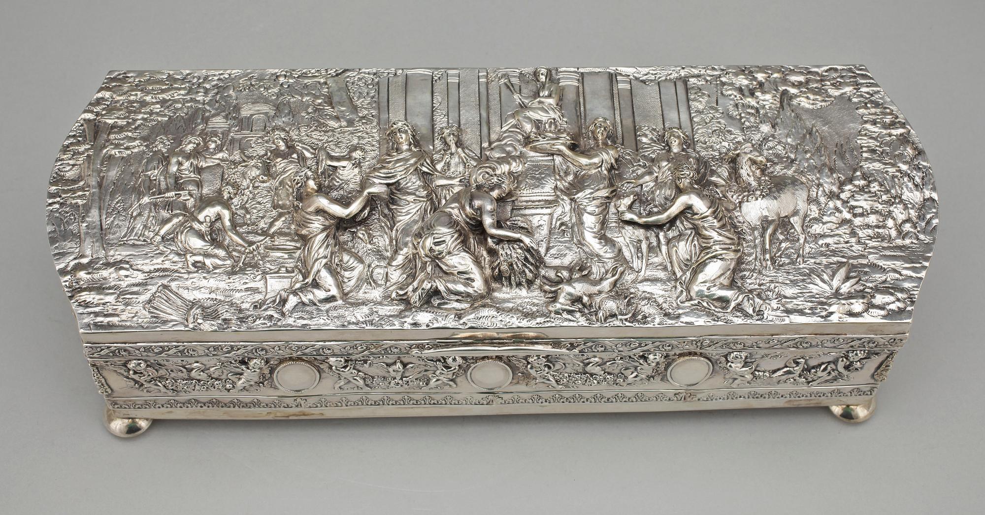 SKRIN, silver, barockstil, troligen Rostock, Tyskland. 1800-talets andra hälft. Vikt ca 1156 g.