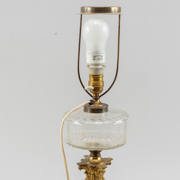 Bordslampa, första halvan av 1900-talet.