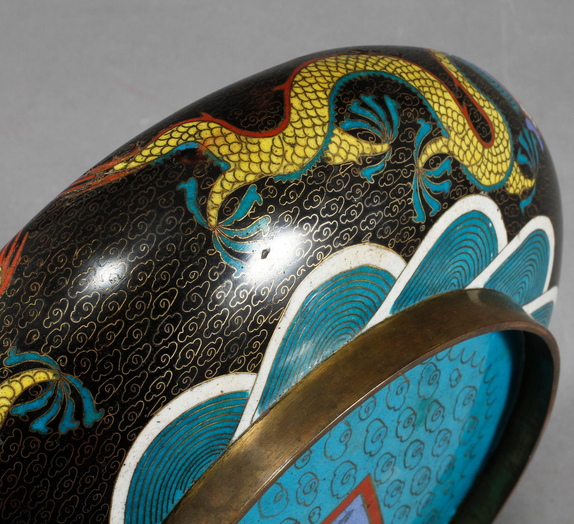 SKÅL, cloisonné, omkring 1900.