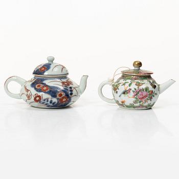 A collection of cups, saucers and teapots, China, Qing dynasty, mostly 18th century.