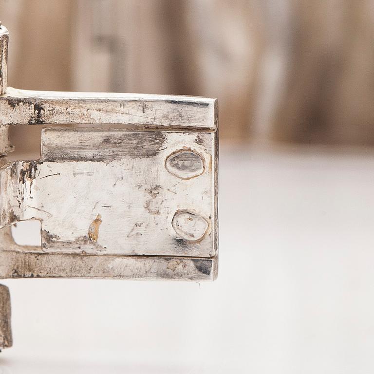 Matti Hyvärinen, armband, sterlingsilver, Sirokoru Oy 1973.