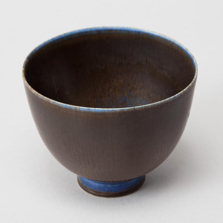 Berndt Friberg, skål, stengods. Gustavsbergs Studio, signerad, 1951.