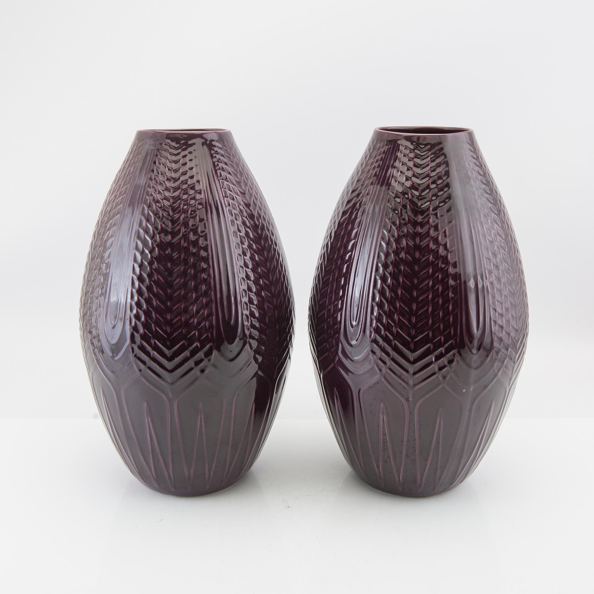 Berit Ternell, vaser 2 st Uppsala Ekeby stengods.