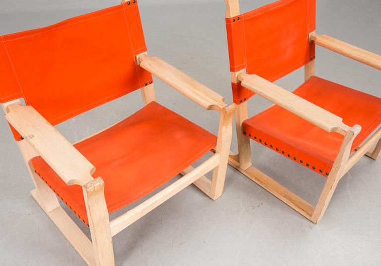 KARMSTOLAR, ett par, Keravan Puusepäntehdas/Stockmann Kervo snickerifabrik nr 286, 1900-talets andra hälft.