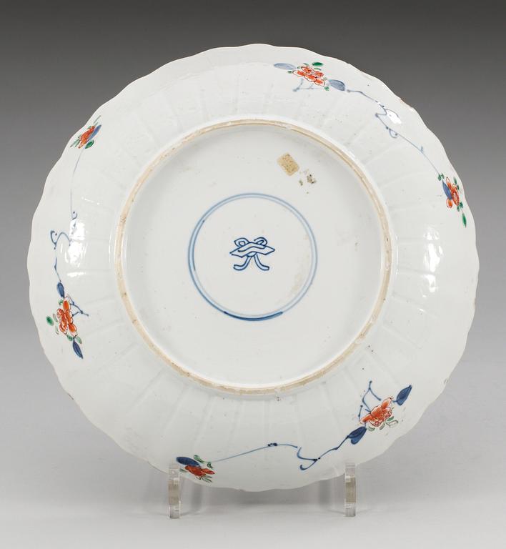 SKÅLFAT, porslin. Qing dynastin, Kangxi (1662-1722).