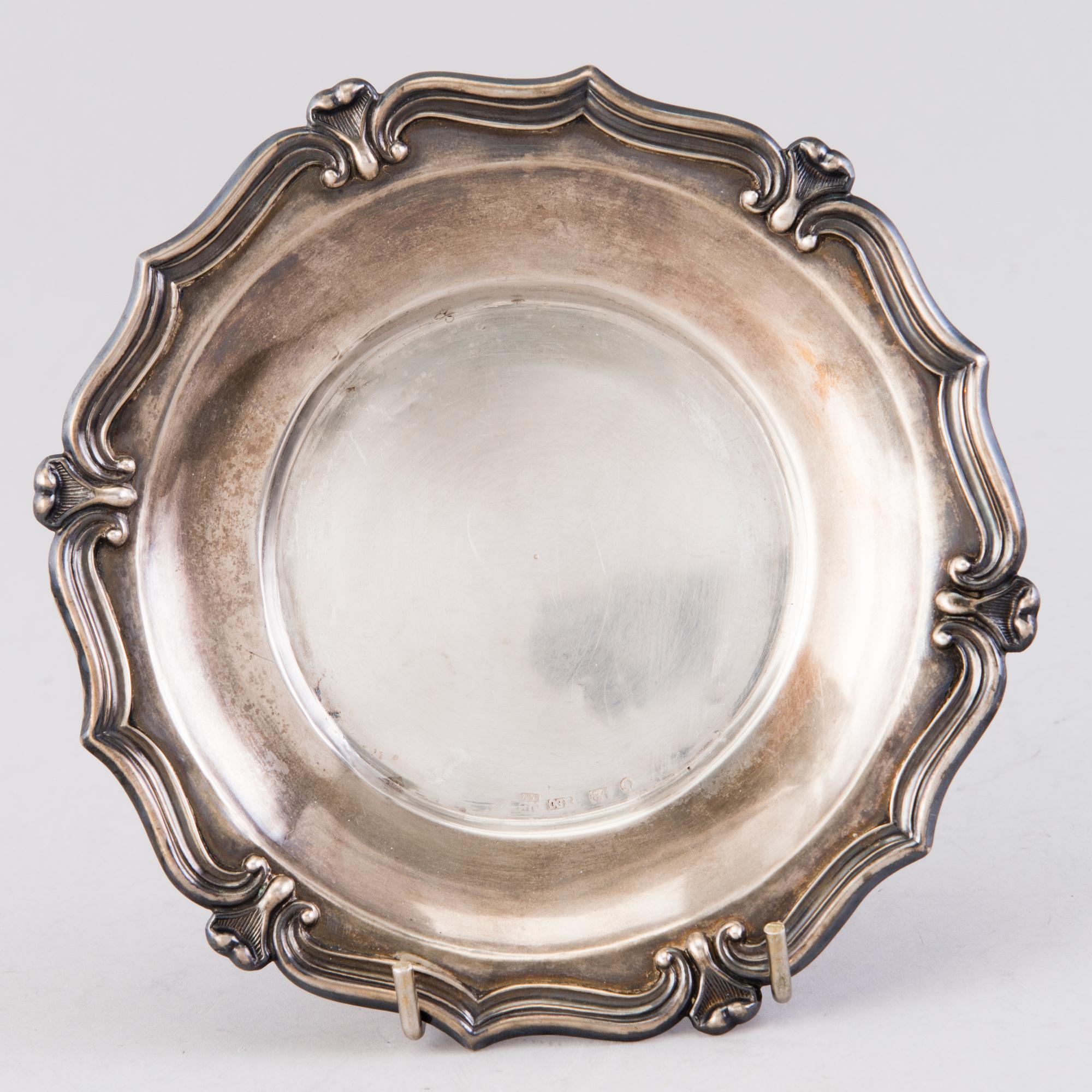 A RUSSIAN SILVER AND GLASS BUTTER DISH, Carl Gustav Ekqvist, Saint Petersburg, 1850s.