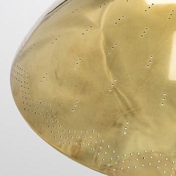 Paavo Tynell, A mid-20th century '5061' table lamp for Taito Finland.