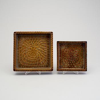 STIG LINDBERG, four "Domino" stoneware dishes, Gustavsberg 1950s.