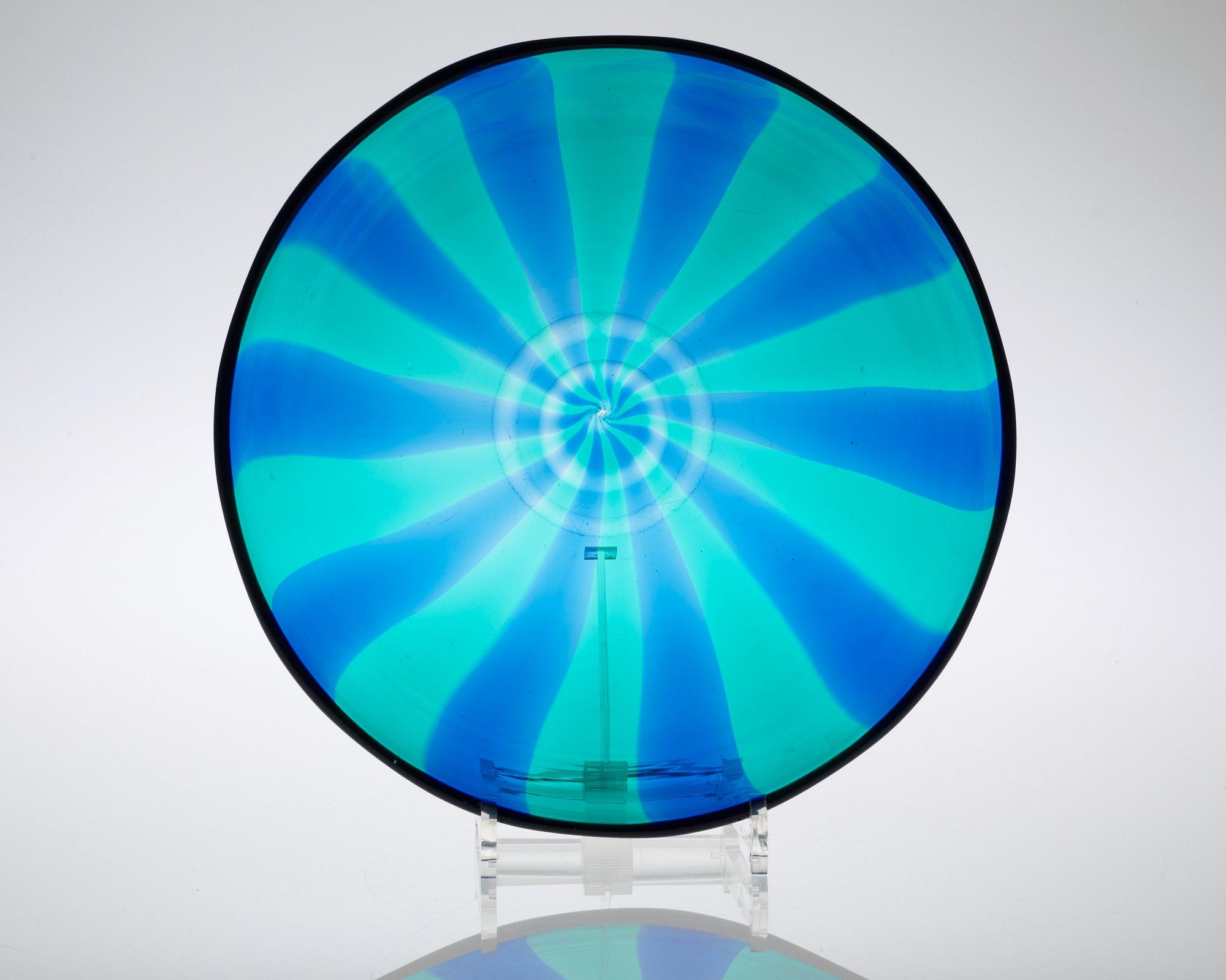 A Fulvio Bianconi glass bowl 'A Spicchi', Venini Murano, Italy 1950's.
