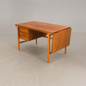 SKRIVBORD, 1900-talets andra hälft.