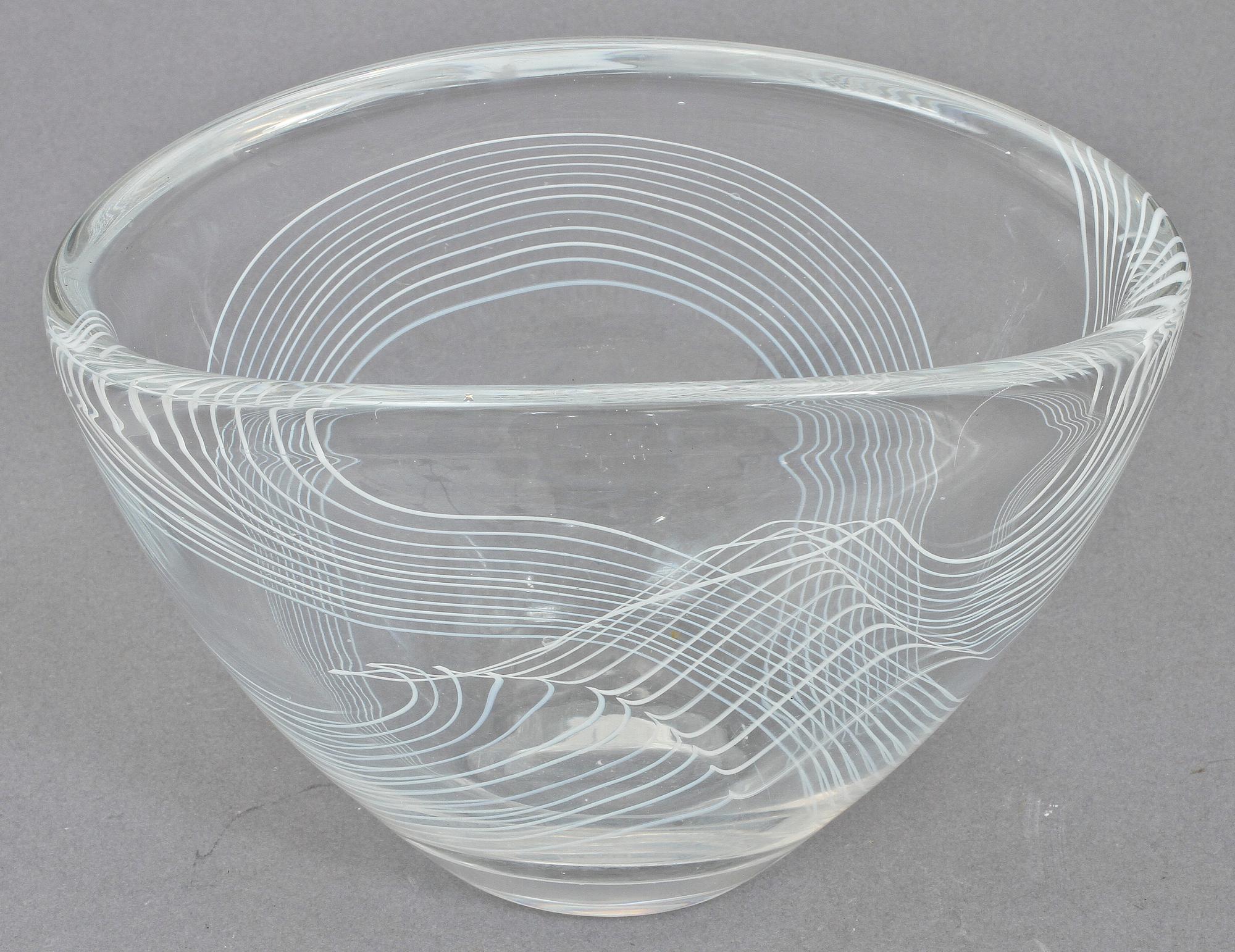 SKÅL, glas, Vicke Lindstrand, Kosta, 1900-talets andra hälft.