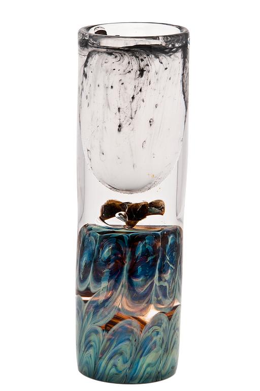 Oiva Toikka, GLASS SCULPTURE/ VASE "MINARET".