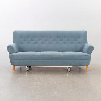 Carl Malmsten, A sofa "Hemmakväll" from latter half of 20th century.