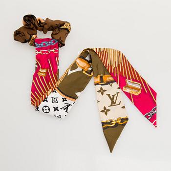 Louis Vuitton, "Les Amants du pont neuf" aurinkolasit sekä Chouchou hiuspampula.