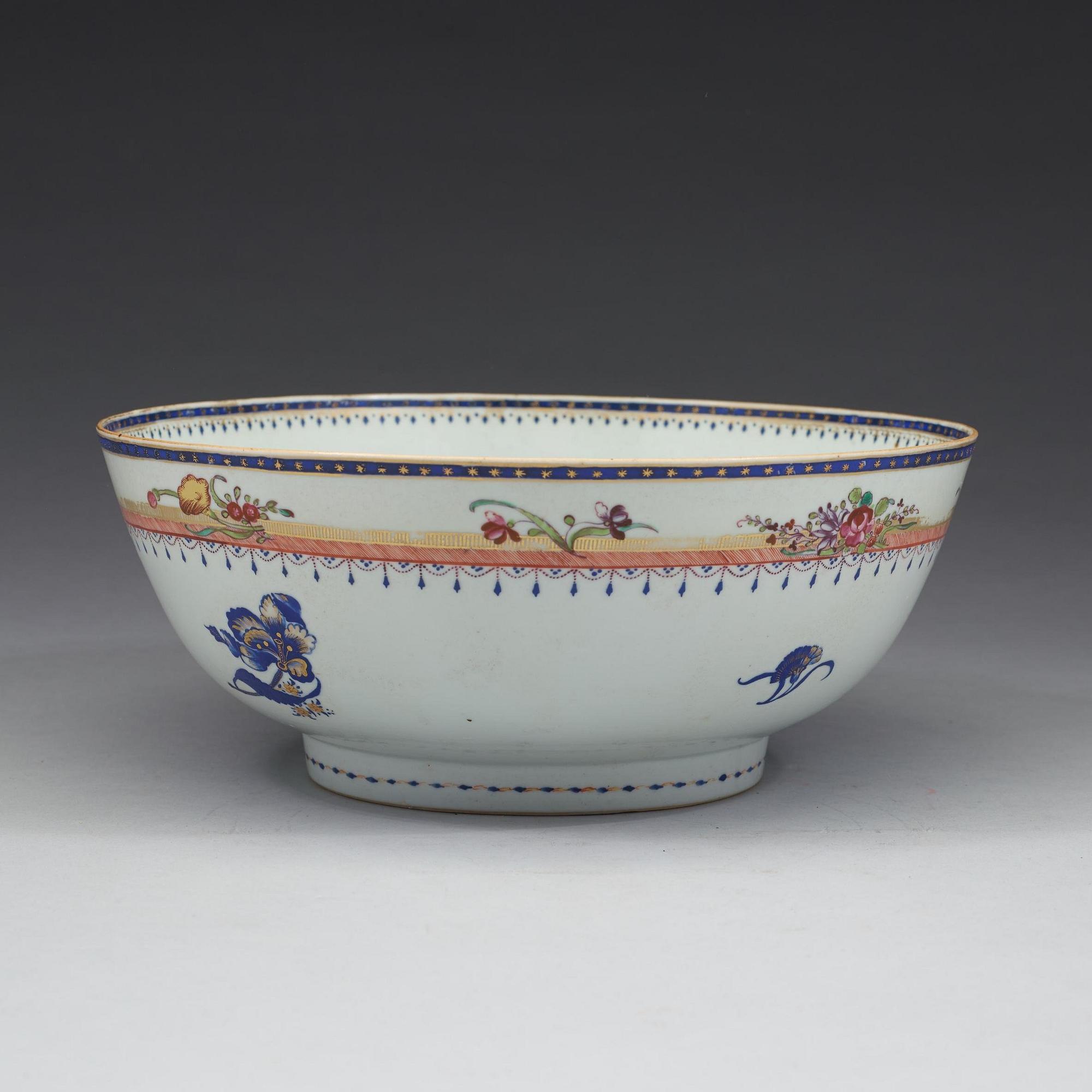 BÅLSKÅL, kompaniporslin. Qingdynasitn, Jiaqing (1796-1820).