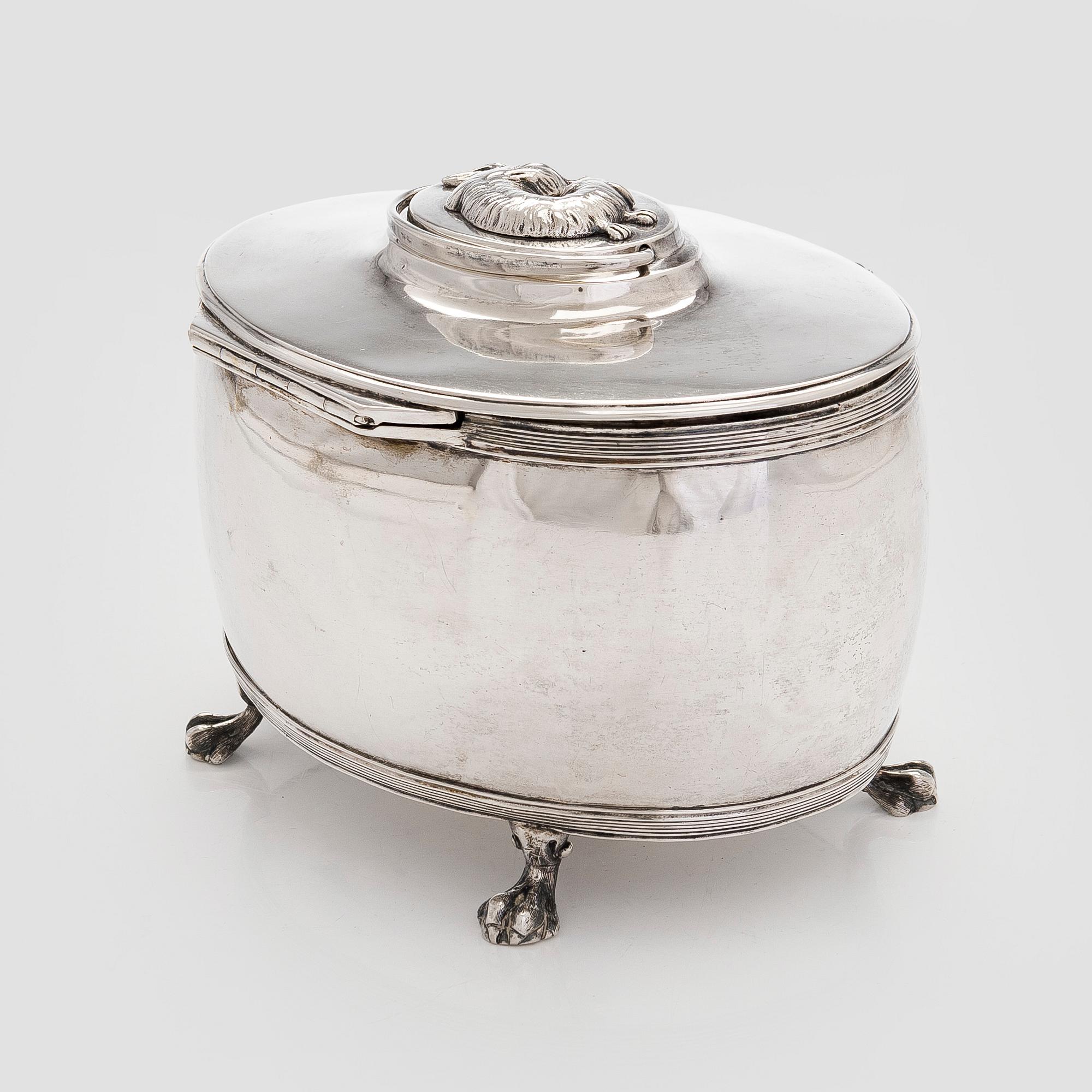 Gustaf Folcker, A silver sugar box, Stockholm 1818.