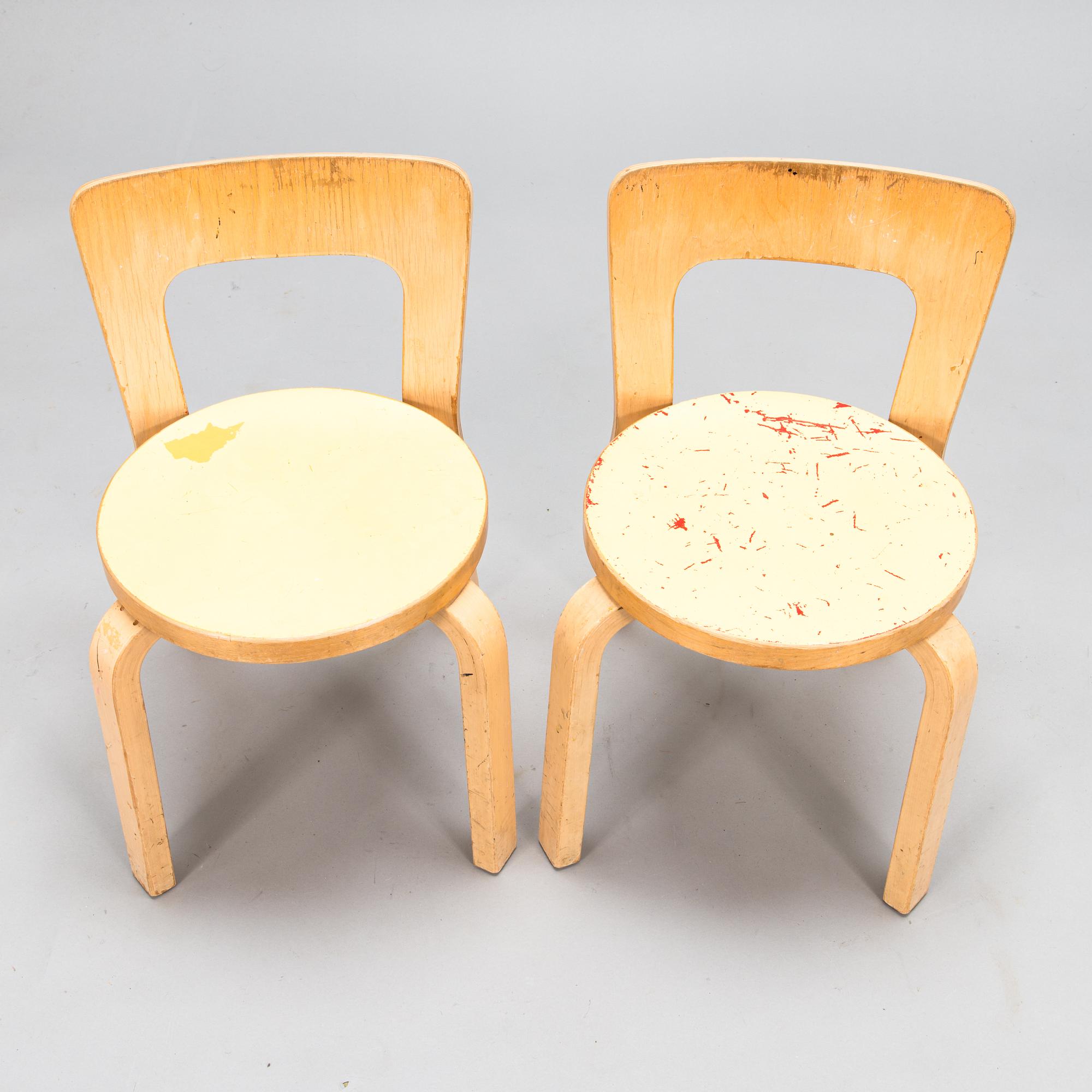 Alvar Aalto, two 'N65' children's chairs for Artek.