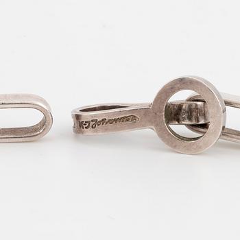 A Karl Ingemar Johansson necklace silver.