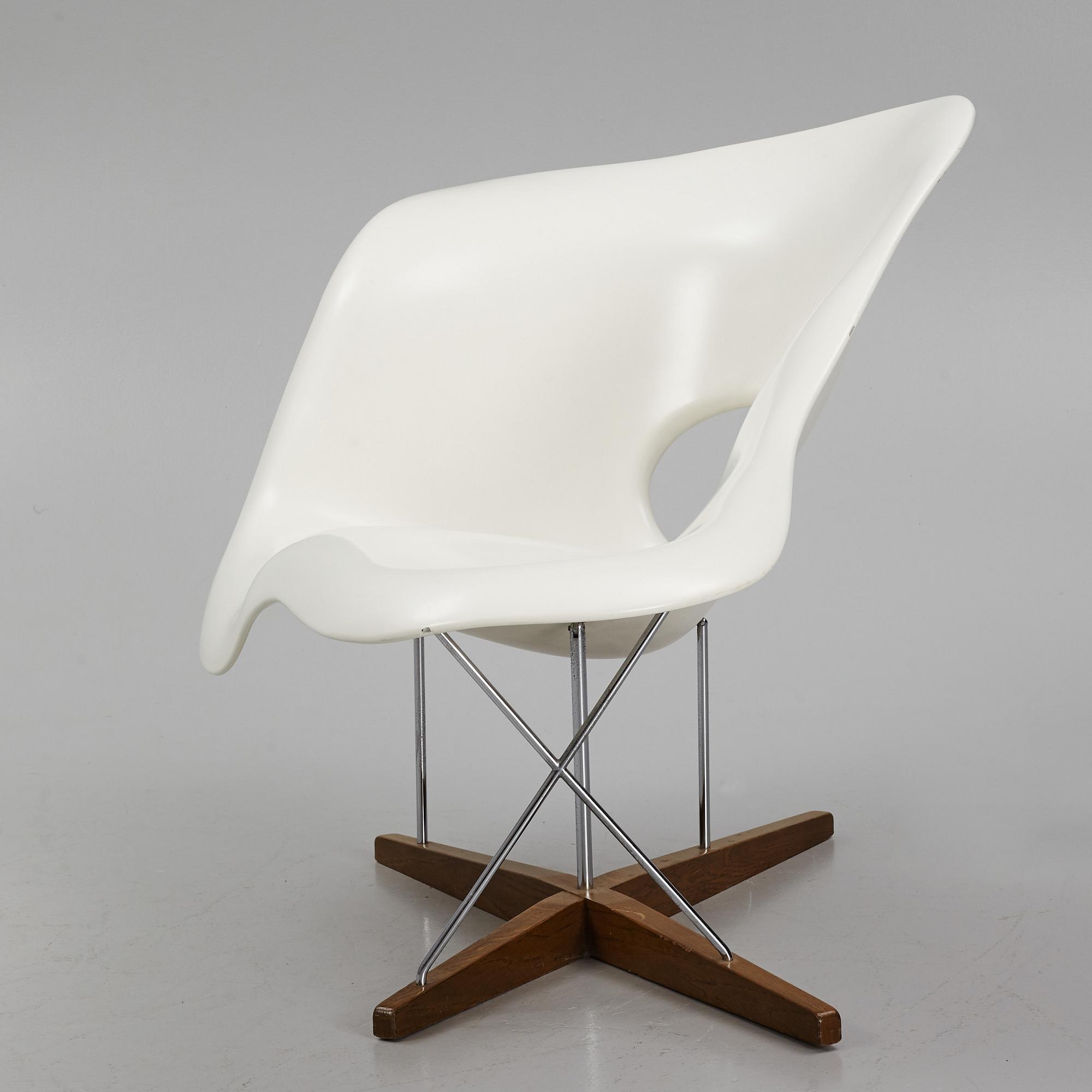 Charles & Ray Eames, lounge chair, "La Chaise", Vitra 2003.
