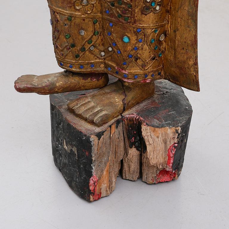 SKULPTUR, skuret trä, sydostasien, 1900-tal.
