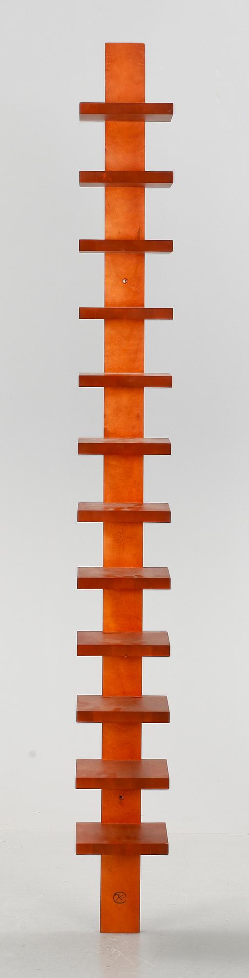 HYLLA, "Pilaster", John Kandell, Källemo, 1900/2000-tal.