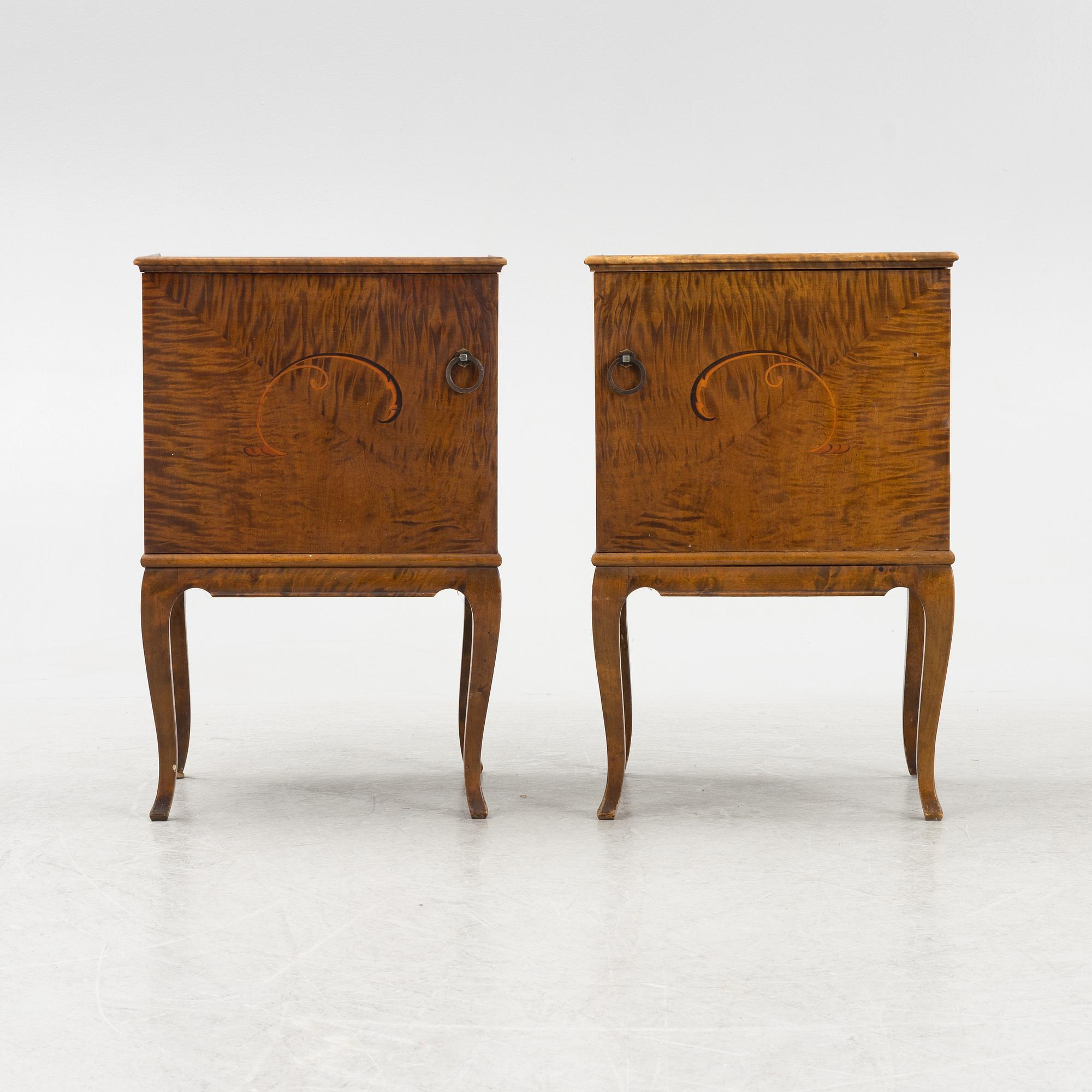 Sängbord, ett par, 1920-30-tal.