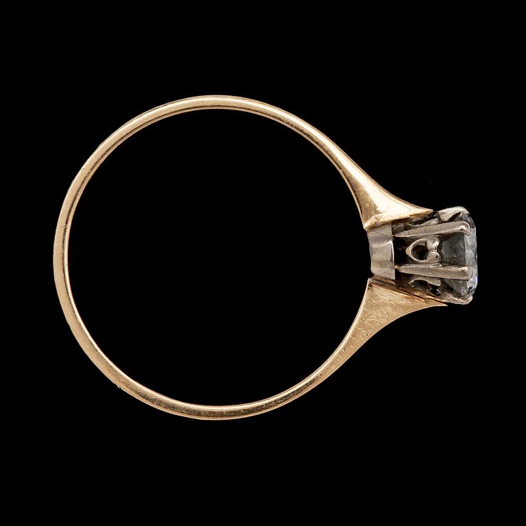 RING, 18k guld med briljantslipad diamant, 0.54 ct enl gravyr, Stockholm, 1984.