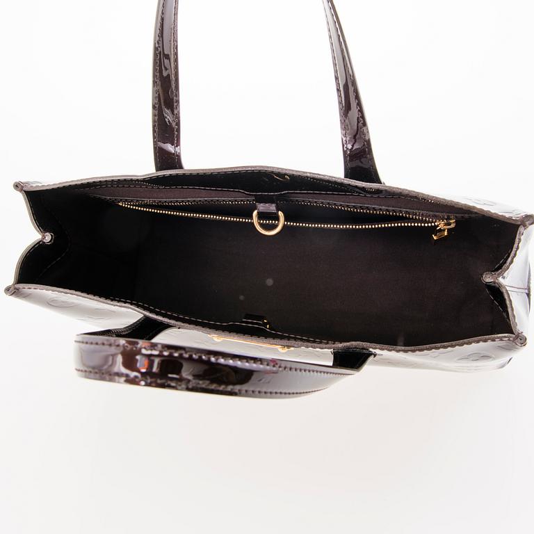 LOUIS VUITTON Amarante Monogram Vernis Wilshire PM Bag.