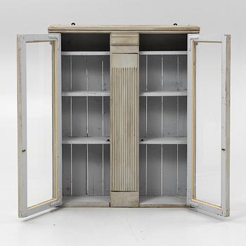 Hängskåp/överskåp, 1800-tal.