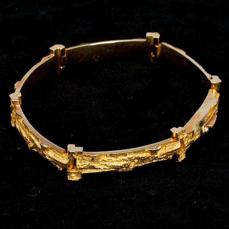 ARMBAND, guld 14K, "Tundra", Björn Weckström, Lapponia 1967. Vikt 24,1 g.