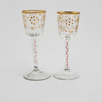 GLAS, ett par, troligen 1700-tal.