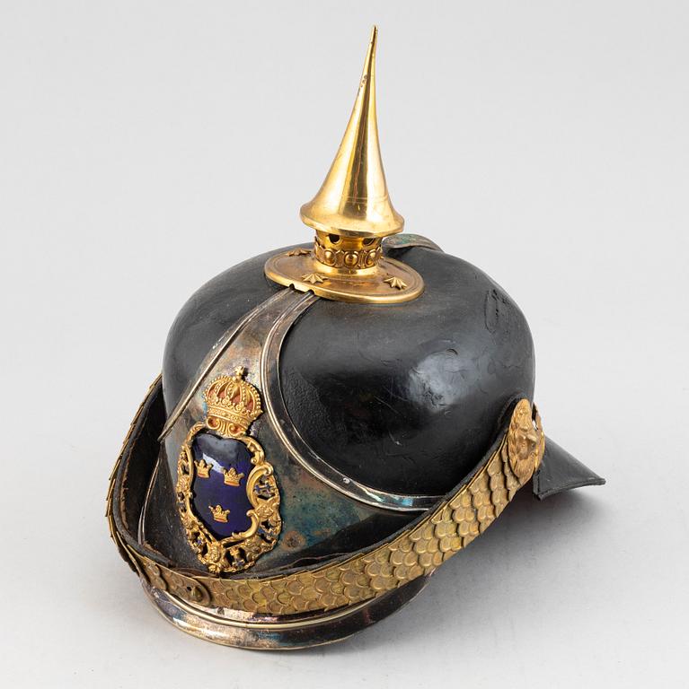 HJÄLM, m/1886 för officer vid Livregementets dragoner.