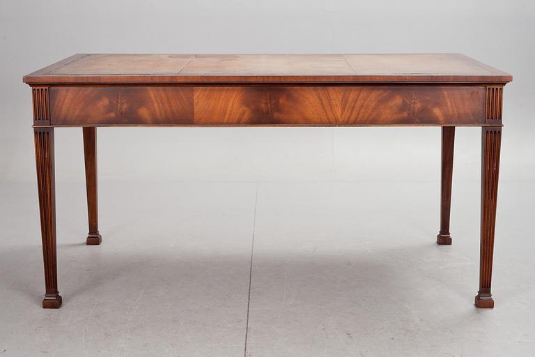 SKRIVBORD, engelsk stil, 1900-tal.