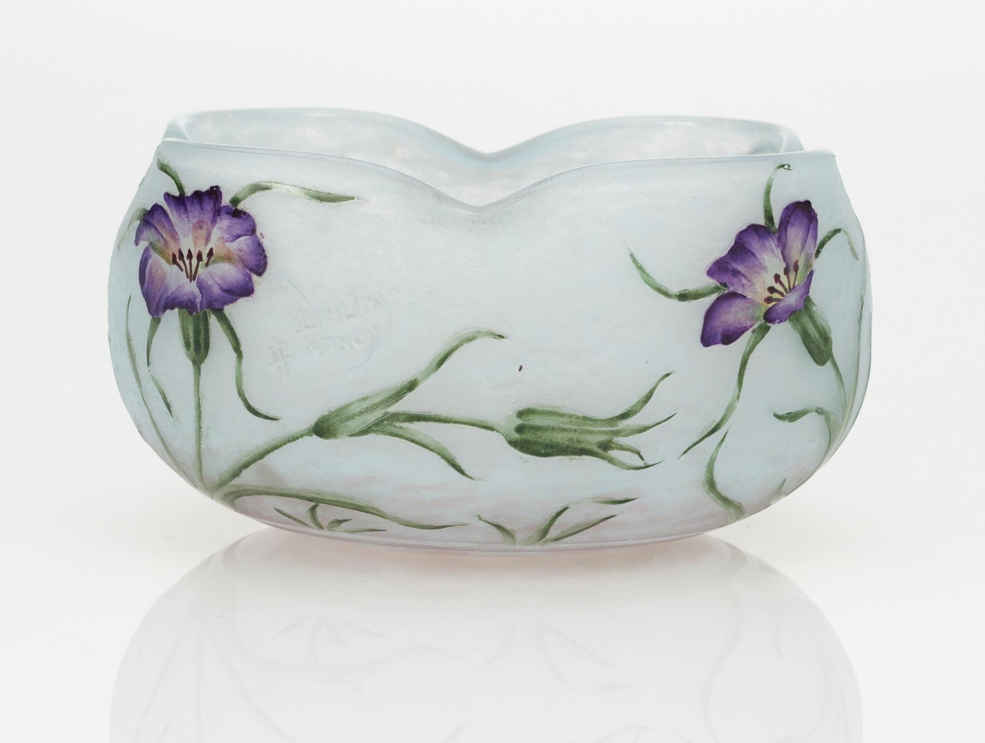 A Daum Art Nouveau cameo glass bowl, Nancy, France.