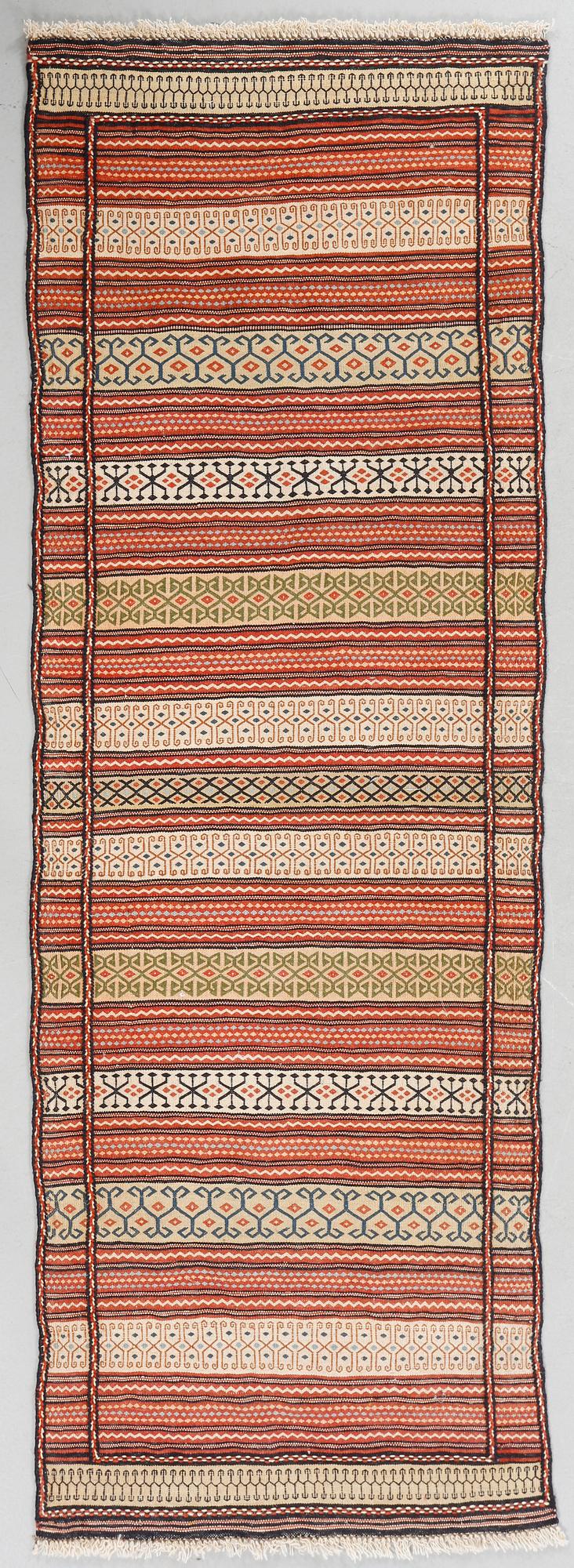 A CONTEMPORARY FLAT WEAVE RUG FROM AFSHAR, 200 x 70 cm.