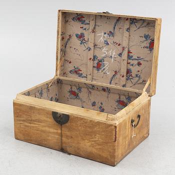 A Chinese chest, 1930's/40's.