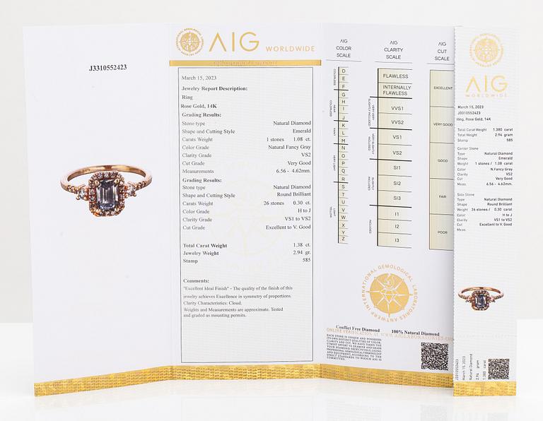 A 14K rosegold ring with diamonds ca. 1.38 ct in total. With AIG certificate.