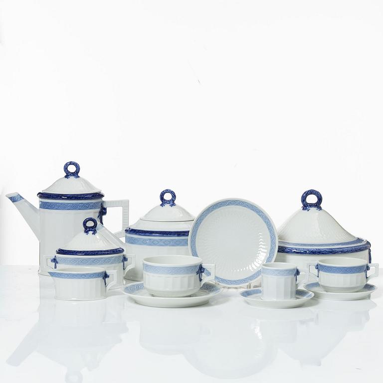 Arnold Krogh, service, 38 pieces, porcelain, "Blue Fan", Royal Copenhagen, Denmark.