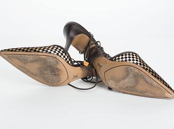 SKOR, "Cabaret", Louis Vuitton.
