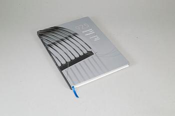 LARS HÅKANSSON, ask, sterlingsilver, Höör 1990. Bok "925, silversmed Lars Håkansson" medföljer.