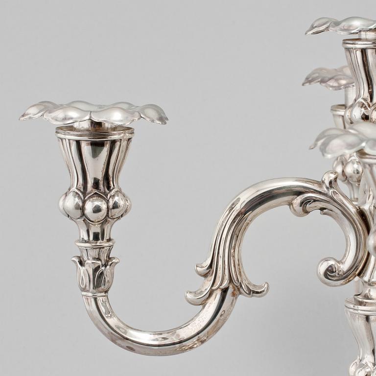 KANDELABRAR, ett par, silver, CG Hallberg, Stockholm, 1933.