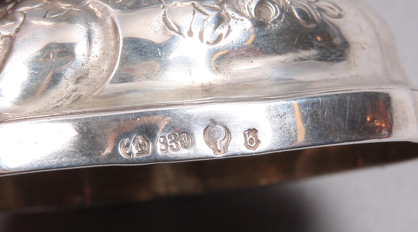 SOCKERSTRÖARE, silver, rokokostil, Tyskland, 1800/1900-tal. Vikt: 220 g.