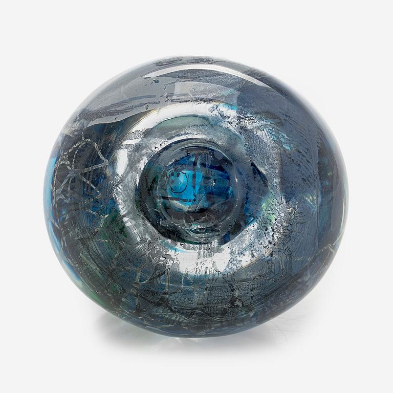 Sini Majuri, skulptur, glas, "Little sister". Signerad Sini Majuri 2021 Suomenlinna.