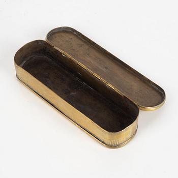 A dutch engraved brass snuffbox, 18th century.